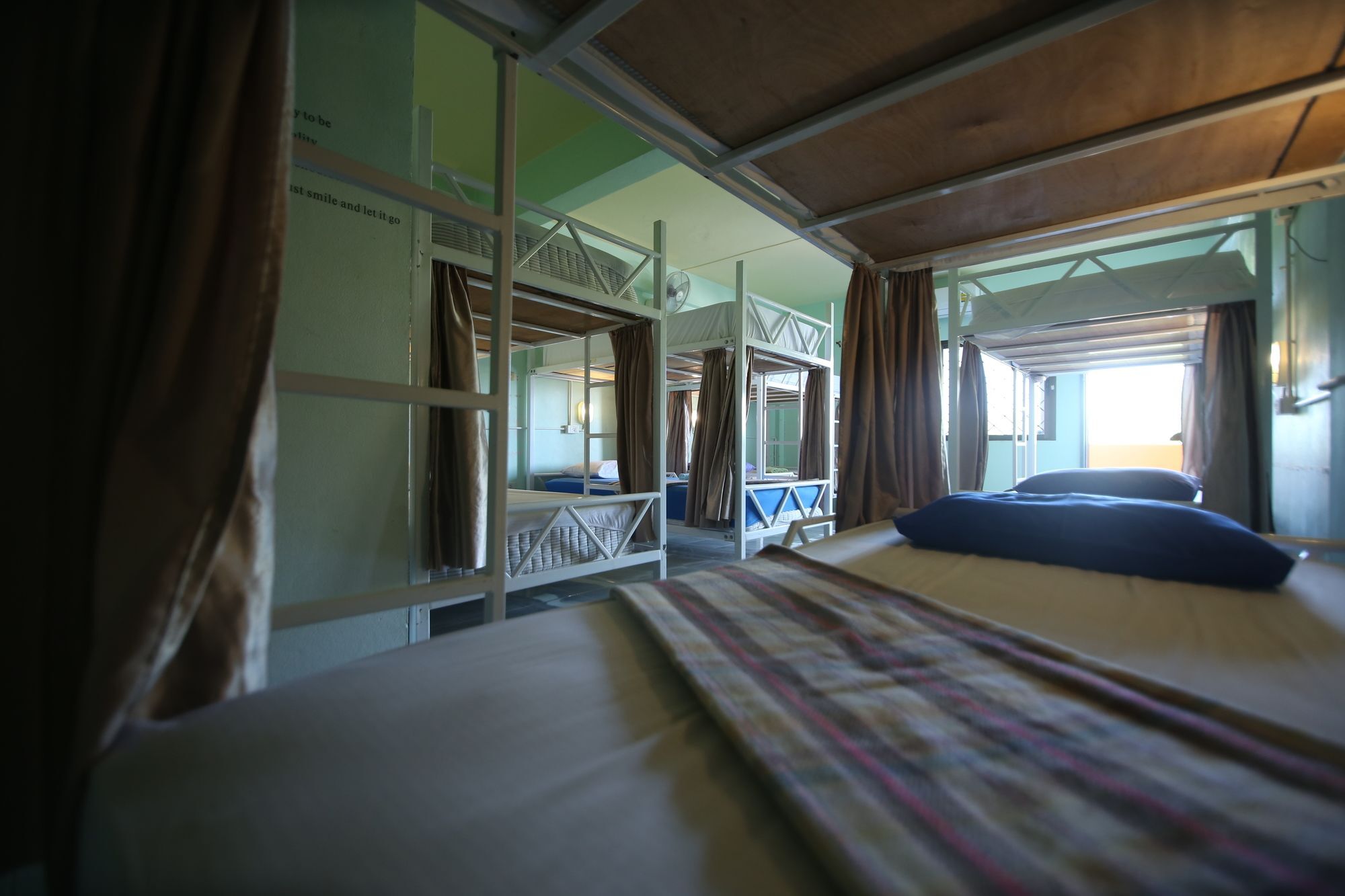 Cube Hostel Краби Экстерьер фото